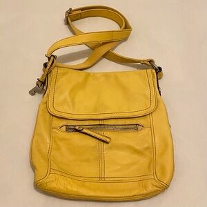 Fossil Hanover Yellow Leather Crossbody Messenger Shoulder Bag 11 x 10”